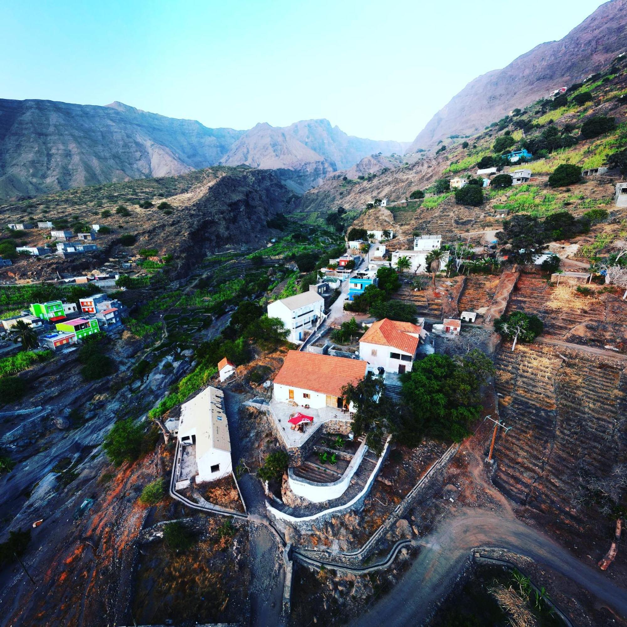 Kaza Ladera Bed & Breakfast Seladinha Екстериор снимка