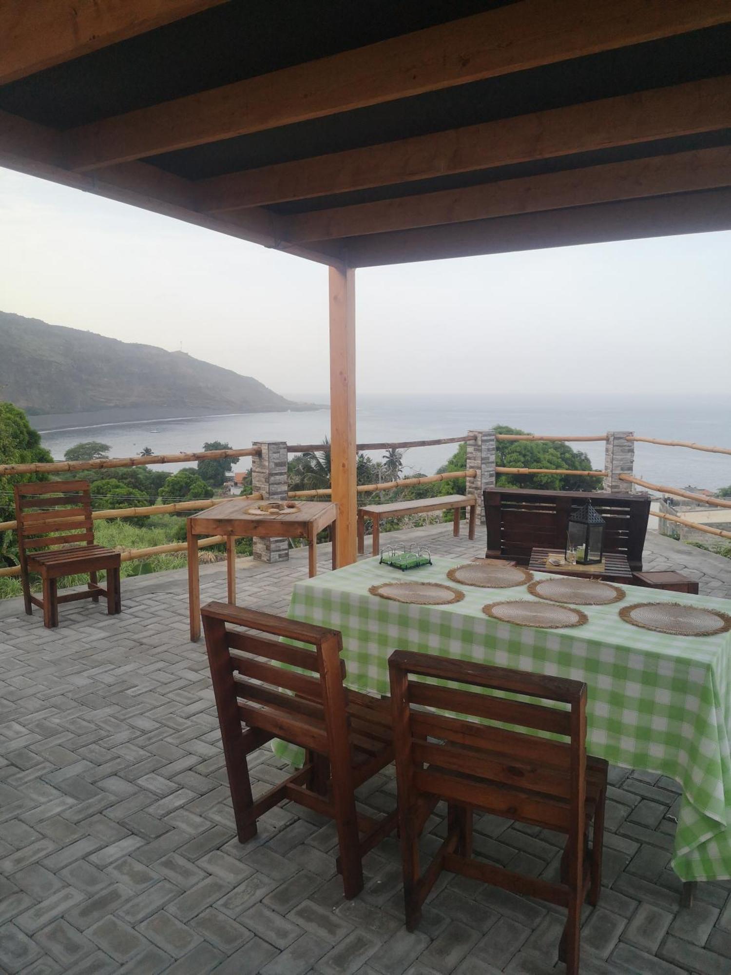 Kaza Ladera Bed & Breakfast Seladinha Екстериор снимка